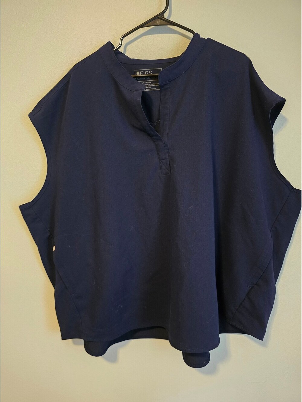 Figs Technical Collection Rafaela Navy Blue Scrub Top (6X)